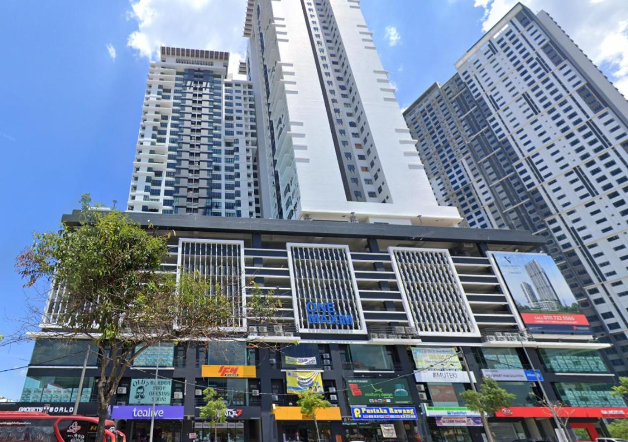 Apartment Kl 9pax 10mins To Sentul Lrt, Batu Caves, Mcd *